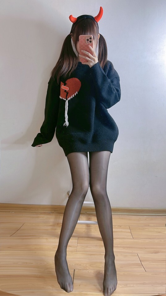 miko酱ww - 自拍系列mikoの黑丝03 [185P-1.26GB]