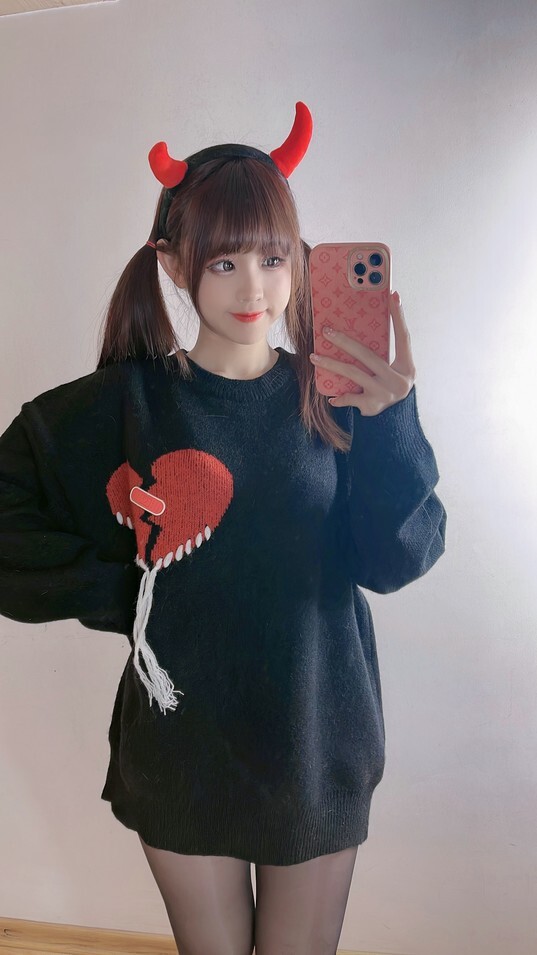 miko酱ww - 自拍系列mikoの黑丝03 [185P-1.26GB]