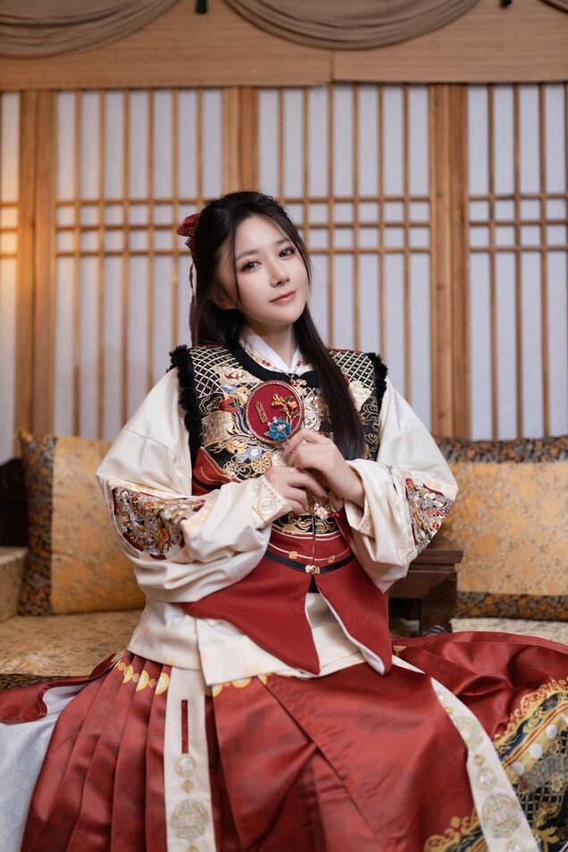 鱼子酱Fish - 新年 [120P-1.67GB]