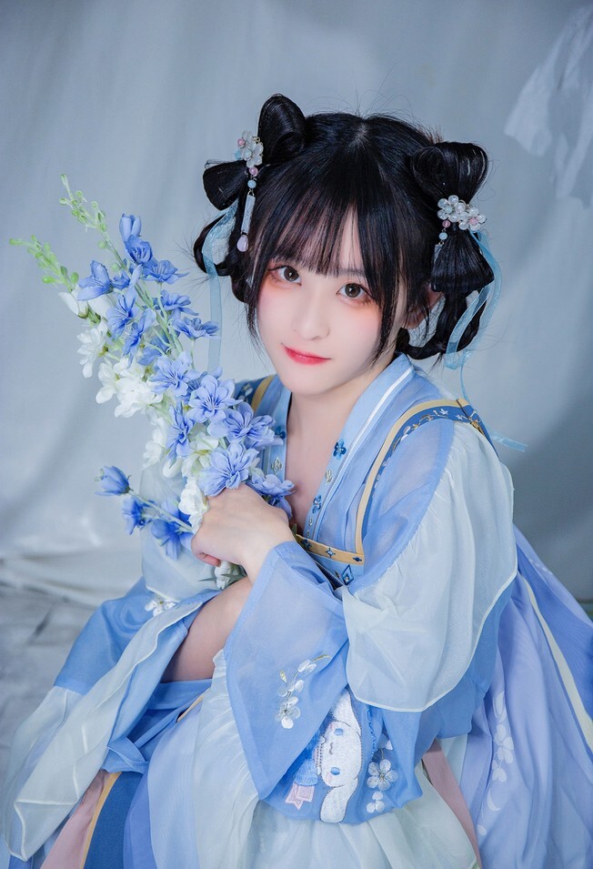 凉凉酱Kirakira - 玉桂狗 [15P-64.6MB]