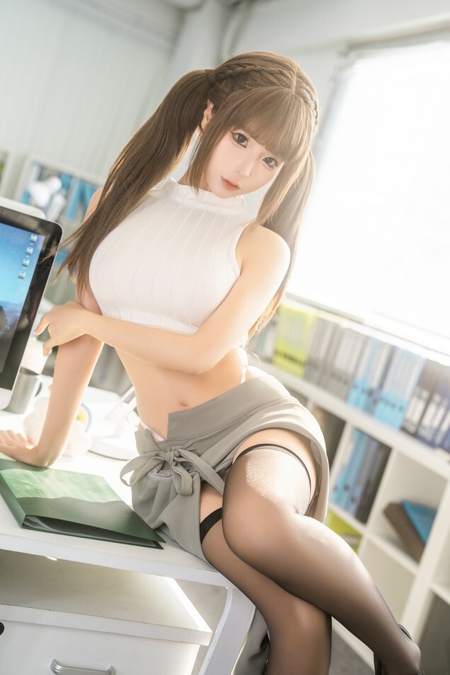 蠢沫沫 - 四月T3订阅《工作时间》 [98P-2.63GB]