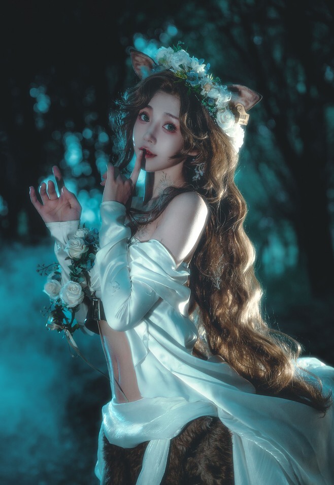 走路摇ZLY - 森林精灵 [12P-65.7MB]