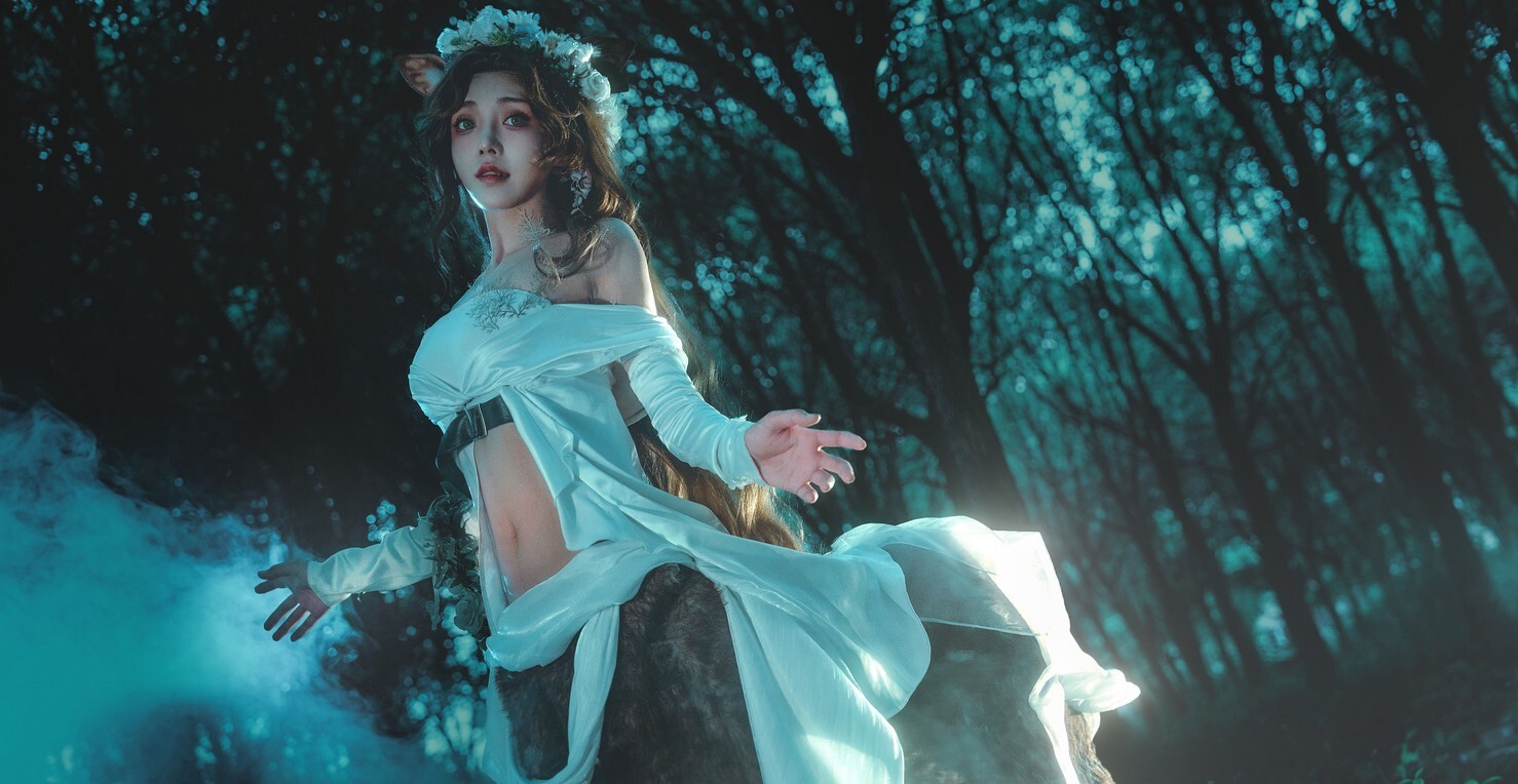 走路摇ZLY - 森林精灵 [12P-65.7MB]