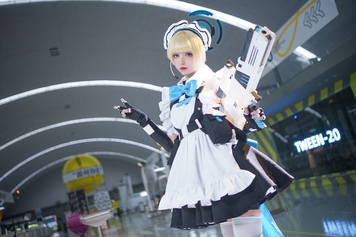 大大卷卷小卷 - 碧蓝档案飞鸟马时 短女仆 [27P-211MB]