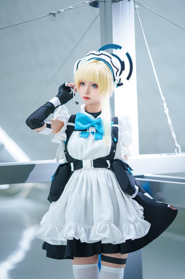 大大卷卷小卷 - 碧蓝档案飞鸟马时 短女仆 [27P-211MB]