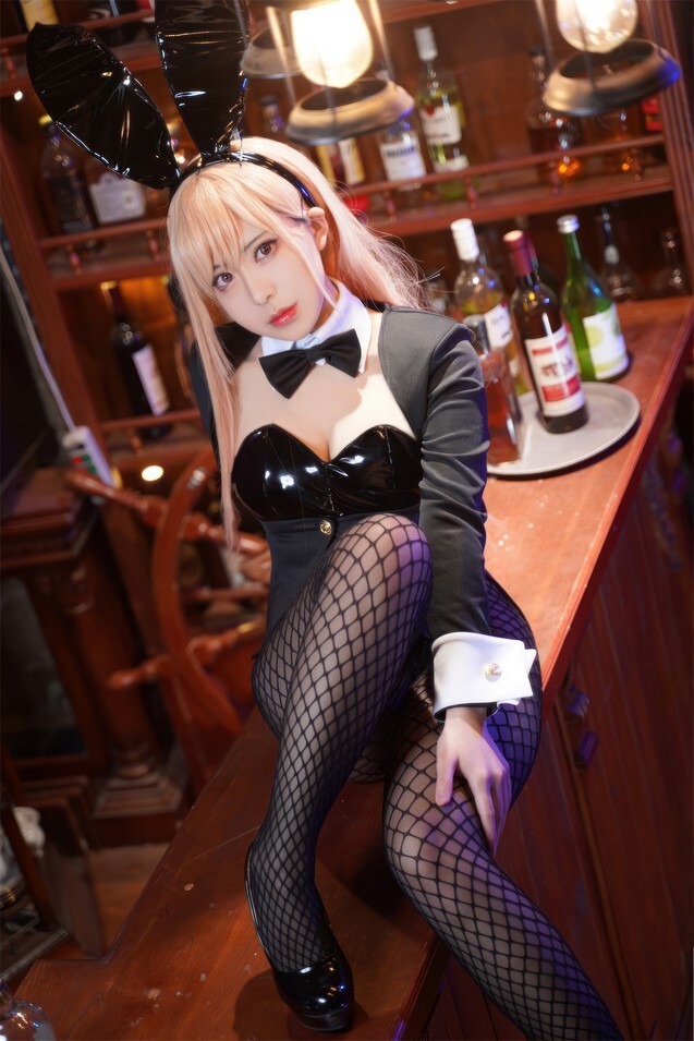 虎森森 - 喜多川海梦 兔女郎 [30P1V-348MB]