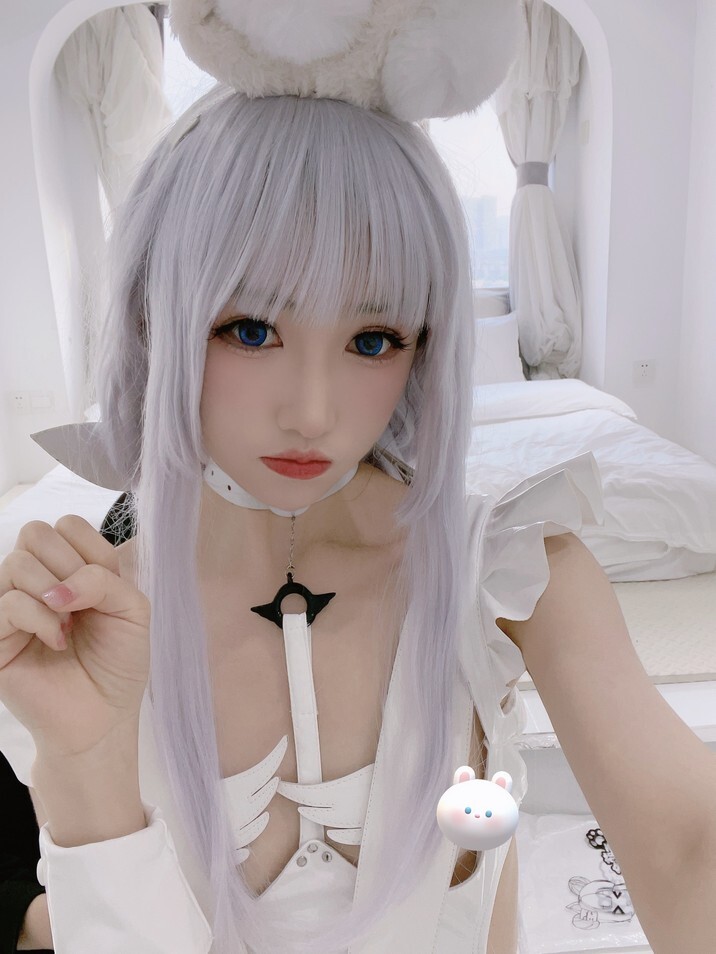 Coser衣衣 - 恶毒兔女郎 [39P4V-433MB]