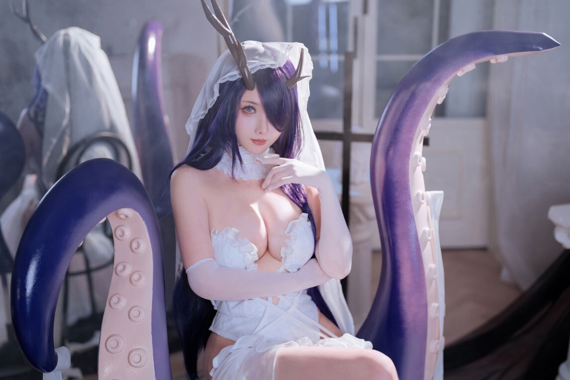 rioko凉凉子 – 碧蓝航线 金鹿号 [40P-425MB]