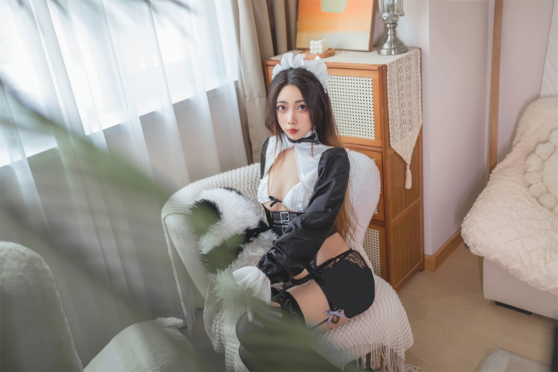 杏仁曲奇 – 女仆约定时间 [48P-316MB]