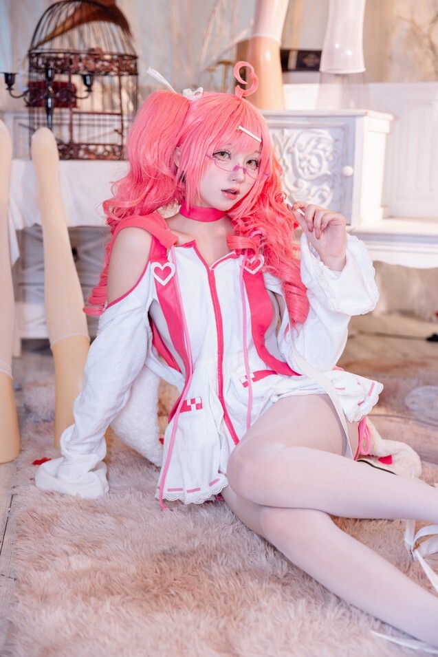 花铃 - 交错战线 卡缇娜 [21P-184MB]