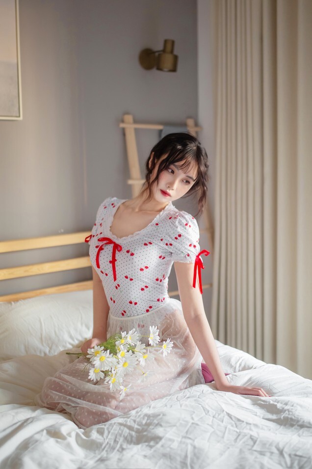 念雪ww - 红玫瑰 [32P-234MB]