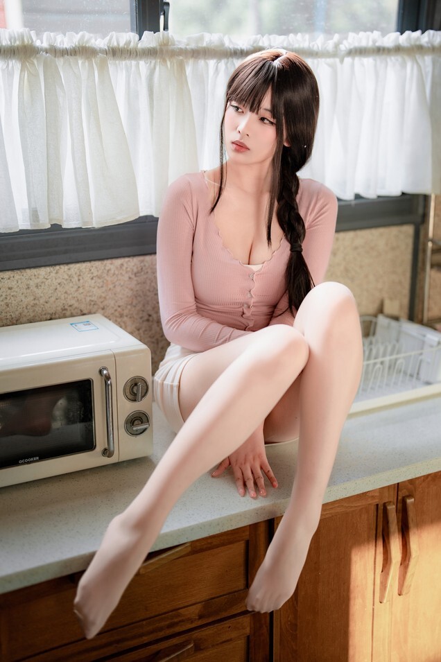 轩萧学姐 - 太太2 [132P1V-874MB]