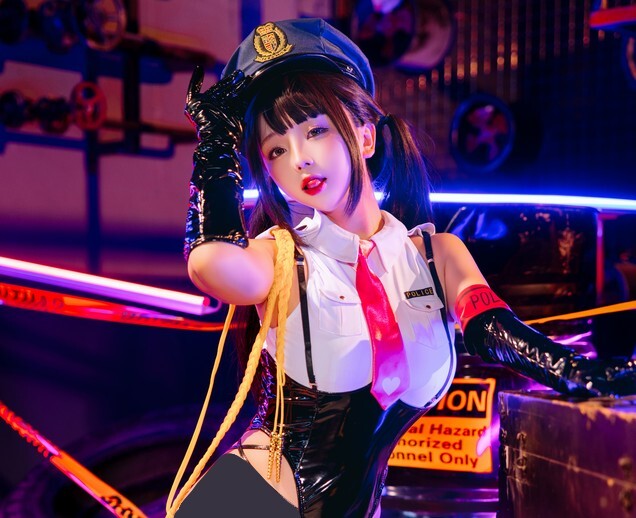 日奈娇 - 实习女警 [173P2V-3.24GB]