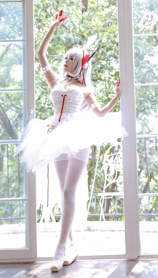 苏嫣嫣阿姨 - 明日方舟 w芭蕾 [30P-262MB]