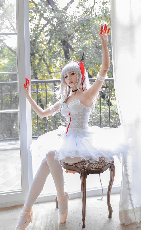 苏嫣嫣阿姨 - 明日方舟 w芭蕾 [30P-262MB]