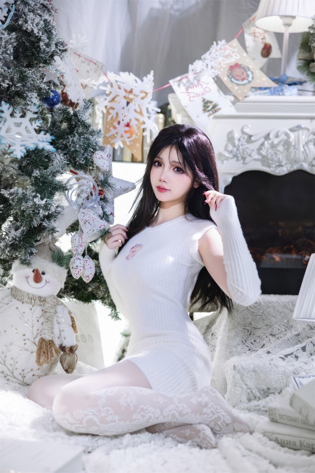 雪晴Astra - 圣诞节 白雪 [123P2V-1.06GB]