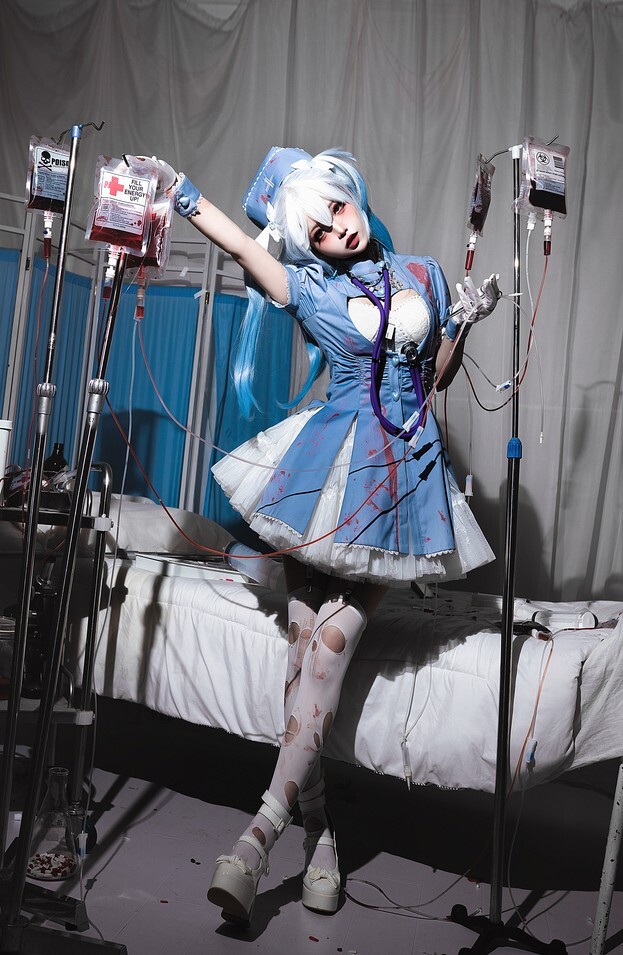 花甲conch - 嗜血护士 [19P-321MB]