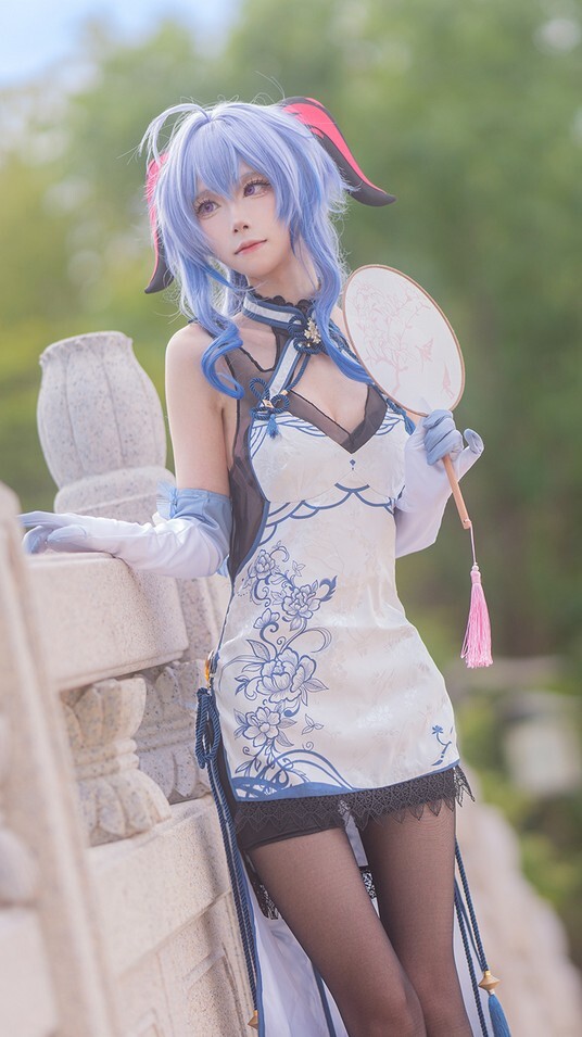 坂坂白 - 甘雨旗袍 [15P-157MB]