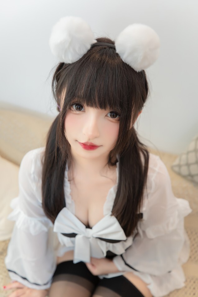 神楽坂真冬 - 熊猫女仆 [75P2V-260MB]