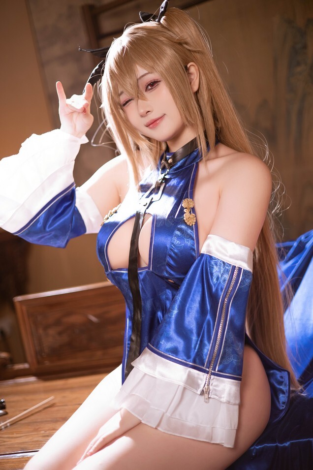 屿鱼 - 安克雷奇旗袍 [41P-316MB]