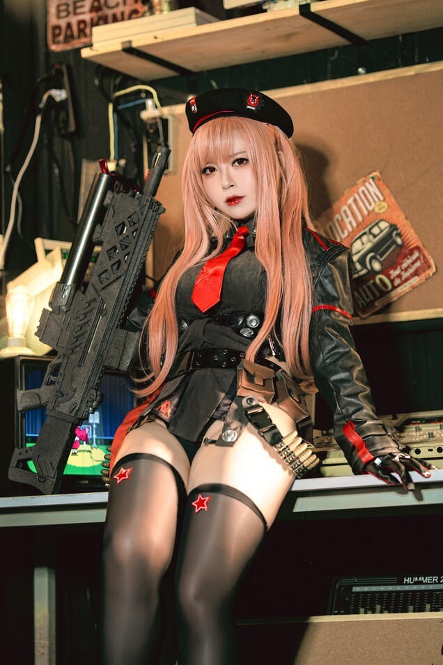 【BANBANKO】半半子 - NIKKE ラピ [54P2V-218MB]