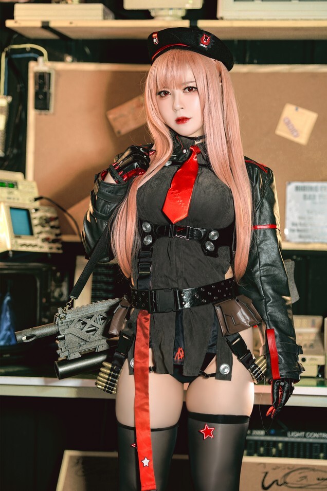 【BANBANKO】半半子 - NIKKE ラピ [54P2V-218MB]