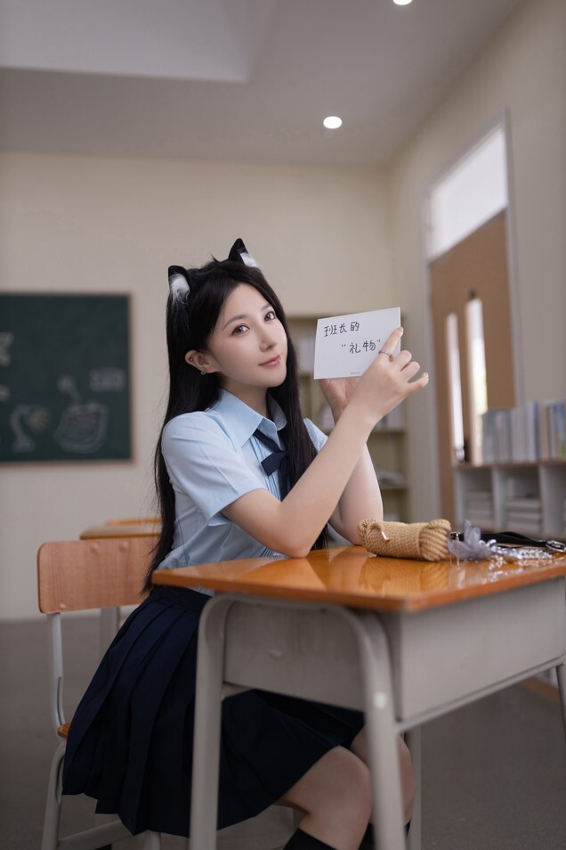 鱼子酱Fish - 班长的礼物 [130P-1.55GB]