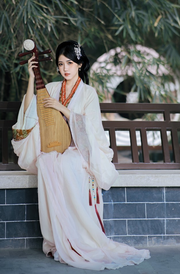 不呆猫 - 战国袍 [140P2V-1.95GB]