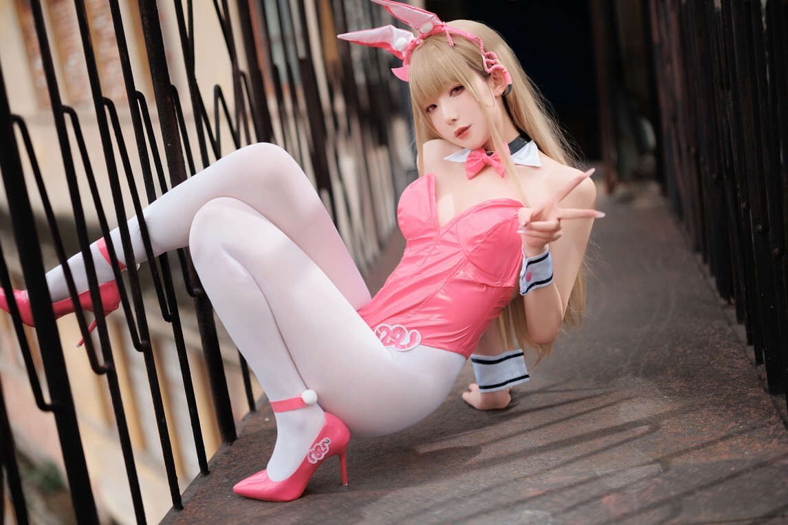 封疆疆v - NIKKE 毒蛇兔女郎 [45P-373MB]