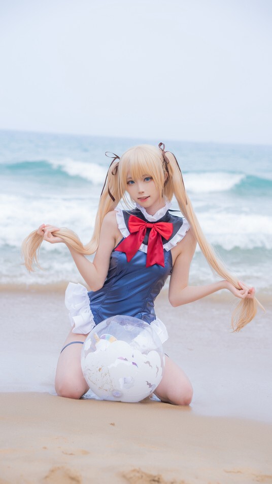 坂坂白 - 玛丽萝丝泳装 [9P-33.2MB]