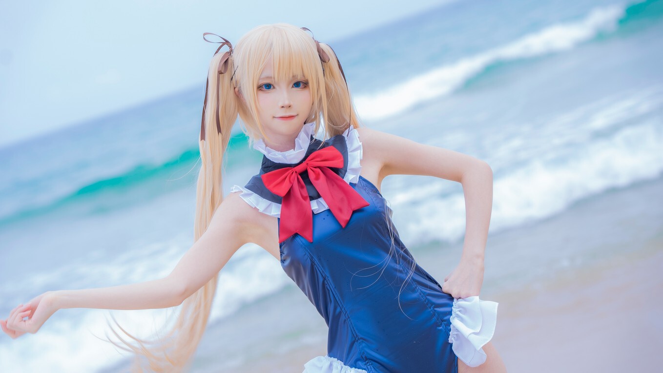 坂坂白 - 玛丽萝丝泳装 [9P-33.2MB]