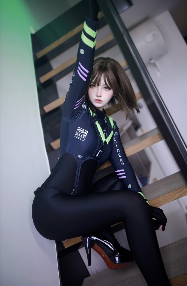 疯猫ss – 七三特工 [48P-625MB]