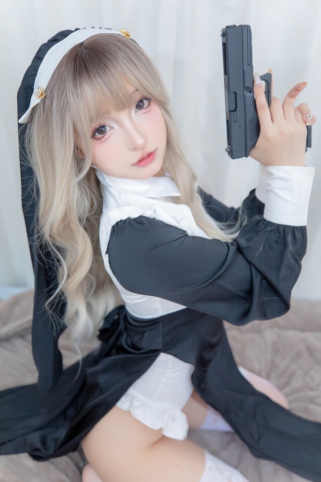 神楽坂真冬 - 战斗修女 [75P2V-340MB]