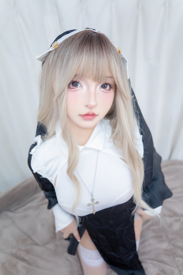 神楽坂真冬 - 战斗修女 [75P2V-340MB]