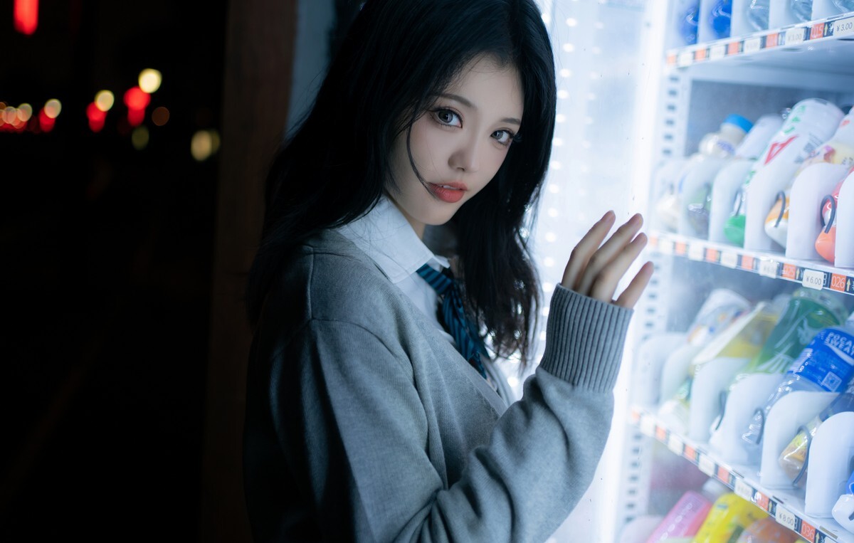 桃良阿宅 – 外出JK [43P-356MB]