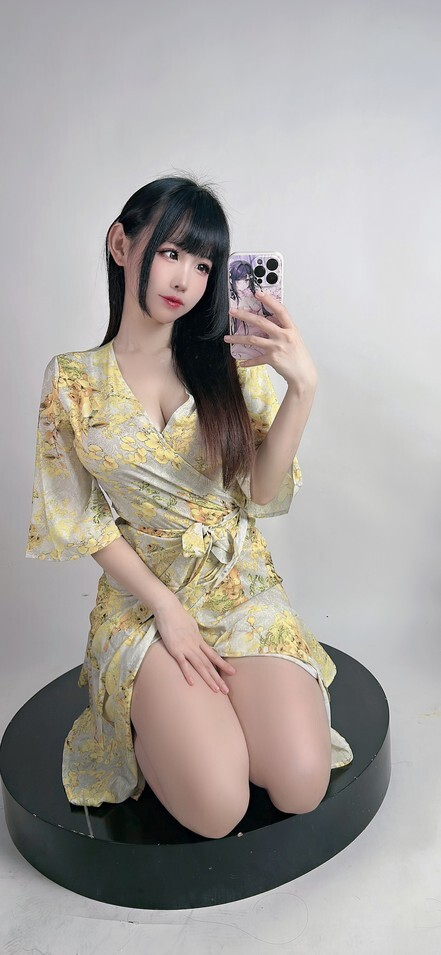 miko酱ww - 2023年08月订阅 (17套) [178P-2.08GB]