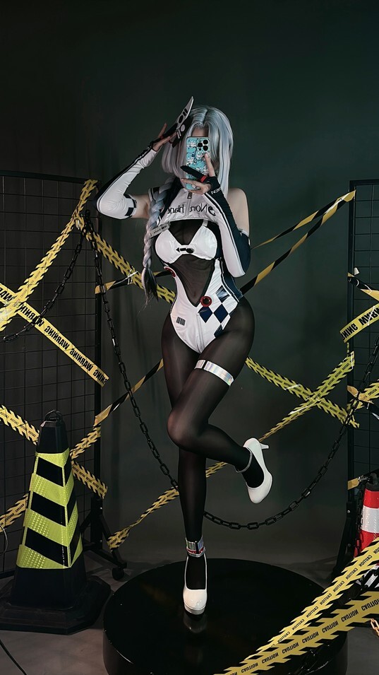 miko酱ww - 2023年09月订阅 (12套) [150P-1.42GB]