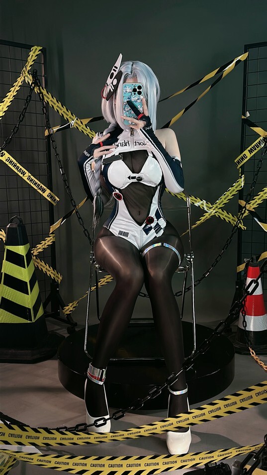 miko酱ww - 2023年09月订阅 (12套) [150P-1.42GB]