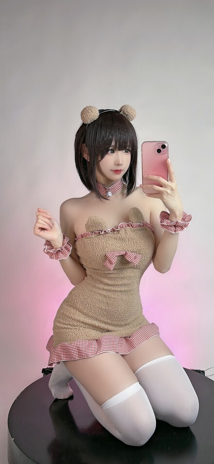 miko酱ww - 2023年12月订阅 (16套) [187P-1.43GB]