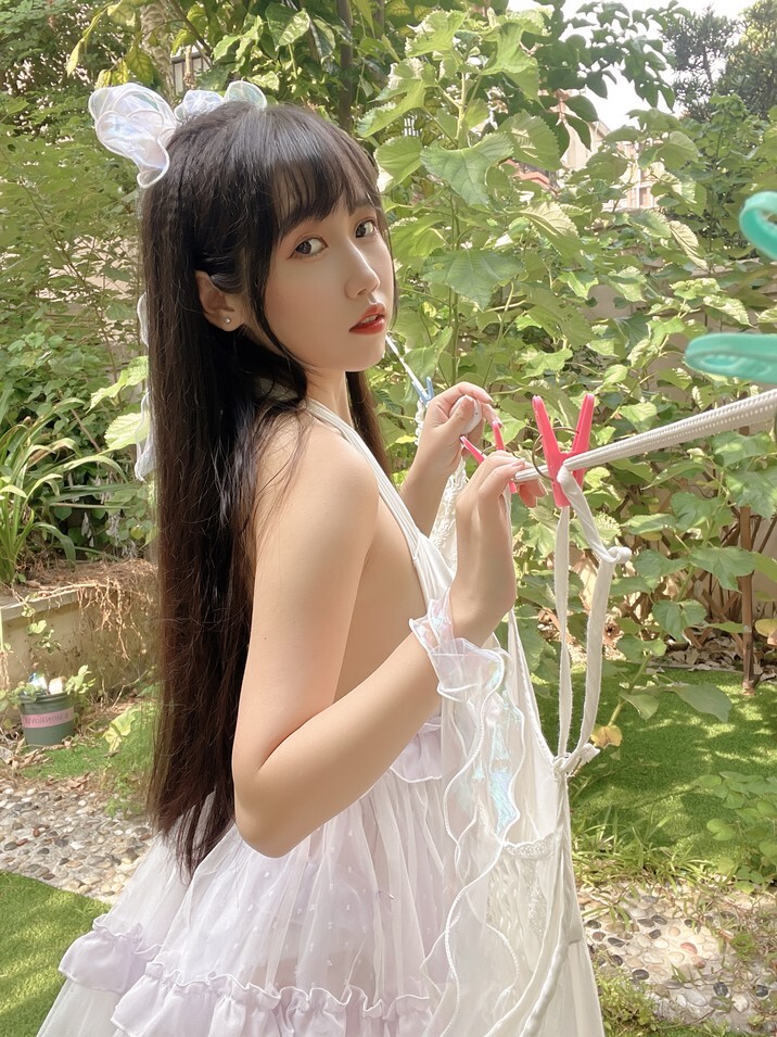 不呆猫 - 清纯妹妹 [24P-81.0MB]