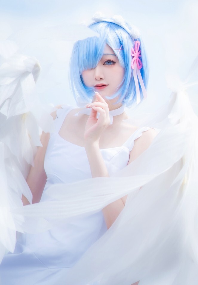 Halo_酱 - 蕾姆天使 [12P-26.8MB]