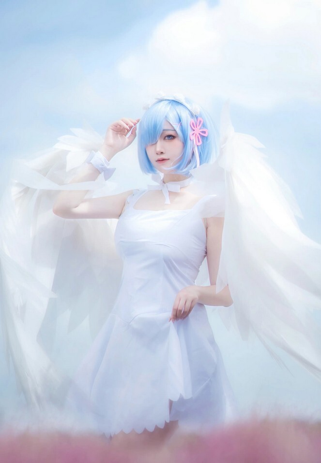 Halo_酱 - 蕾姆天使 [12P-26.8MB]