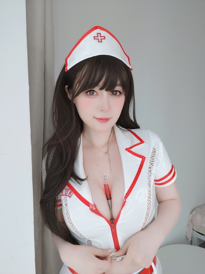 白银81 - Fantia 23年10月会员订阅 (24套) [263P8V-2.25GB]