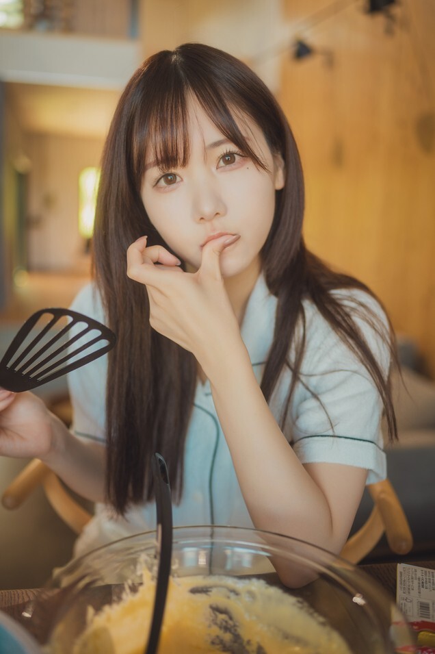 けん研🧪 (けんけん) - C104 honey DL写真集 [170P-371MB]