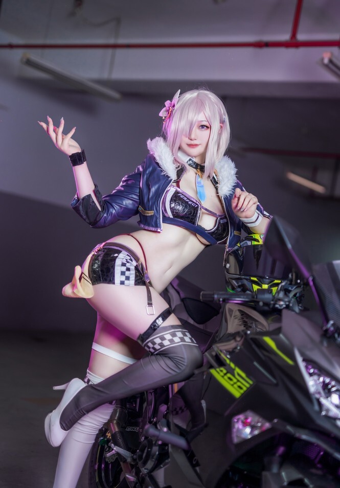 Halo_酱 - 玛修机车赛车服 [12P-79.2MB]