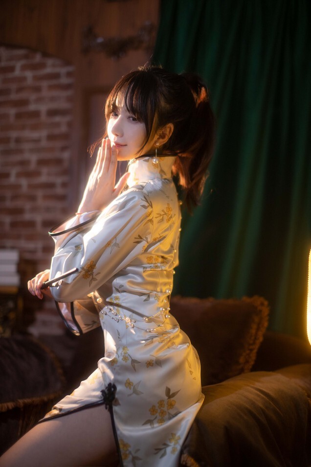 Shika小鹿鹿 - 中秋旗袍 [12P-95.2MB]