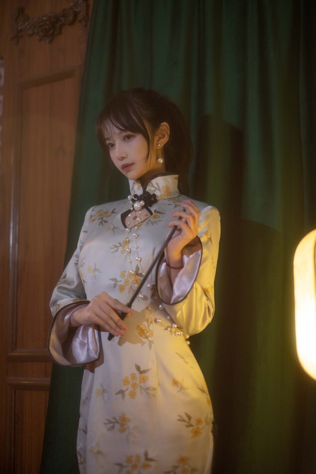 Shika小鹿鹿 - 中秋旗袍 [12P-95.2MB]