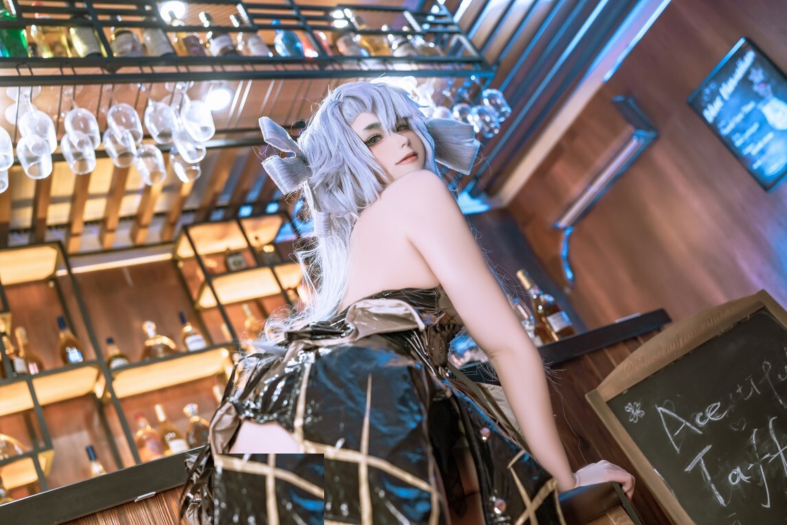 Quan冉有点饿(拖拉大王_) – PA15 [54P-715MB]