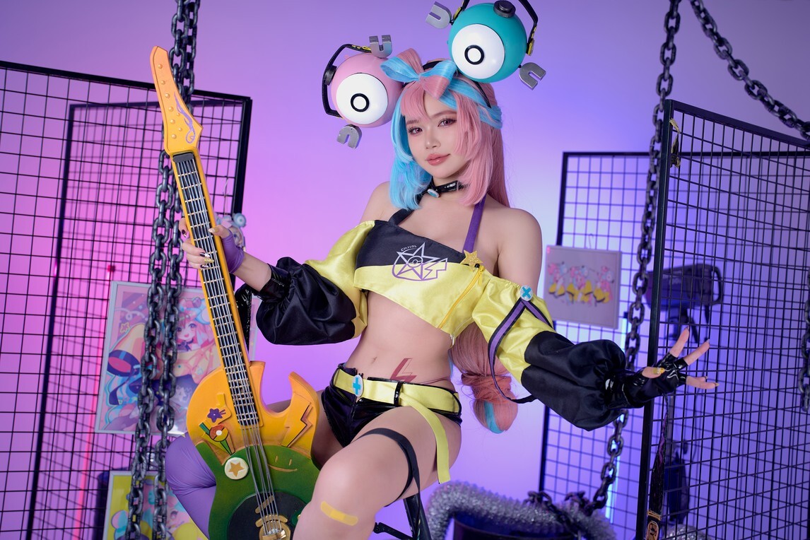 ZinieQ – Iono Rocker [45P-346MB]