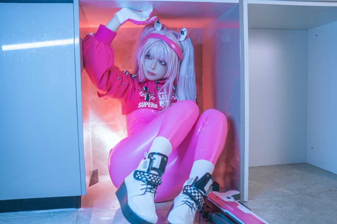 Quan冉有点饿(拖拉大王_) – 爱丽丝 [47P-321MB]